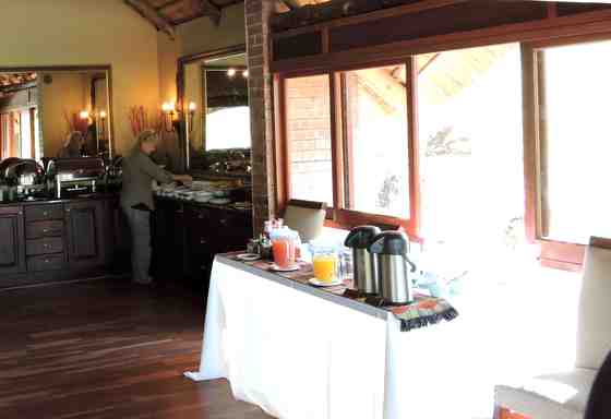 Photo of the lunchtime buffet area